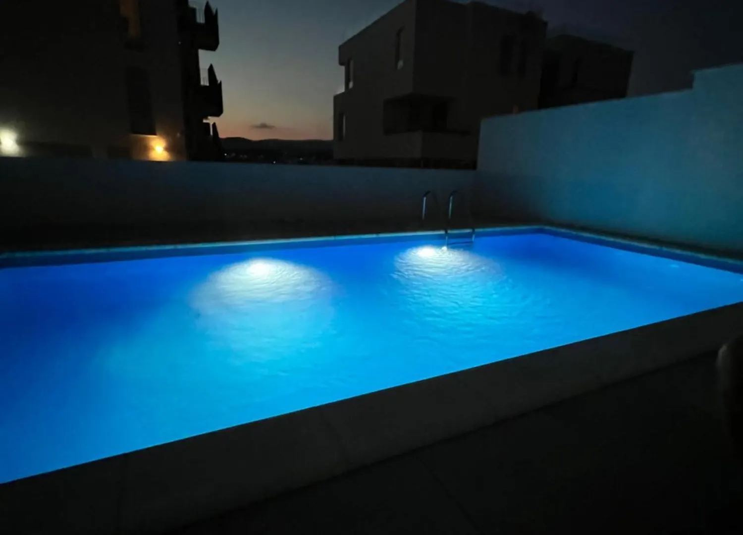 Apartment Molo With A Terrace, Garden And A Heated Pool Trogir